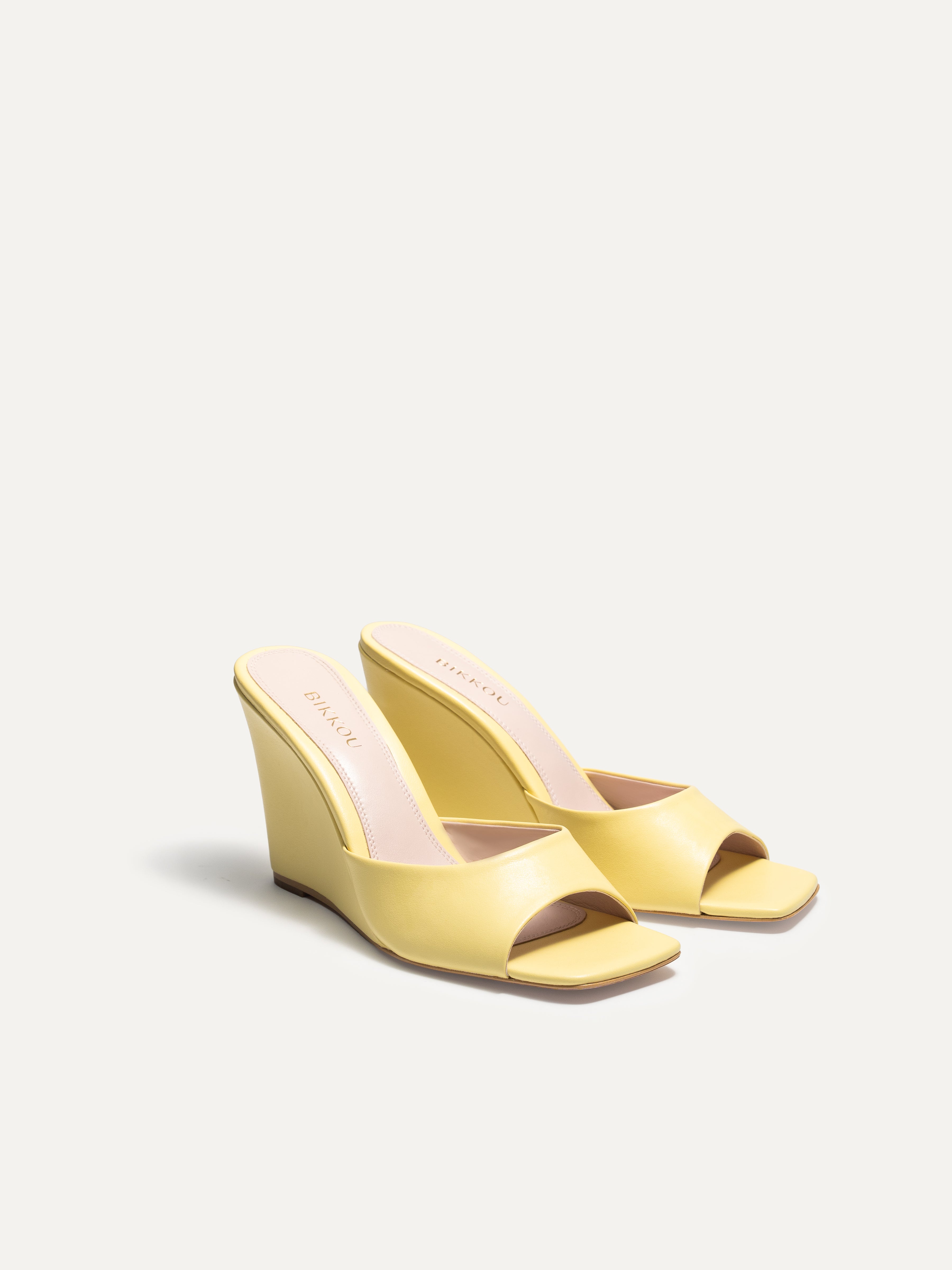 BIKKOU 1AM TOO PRETTY TO LEAVE LEMONADE wedge heel 3/4 view